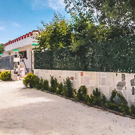 Milla Guest house *